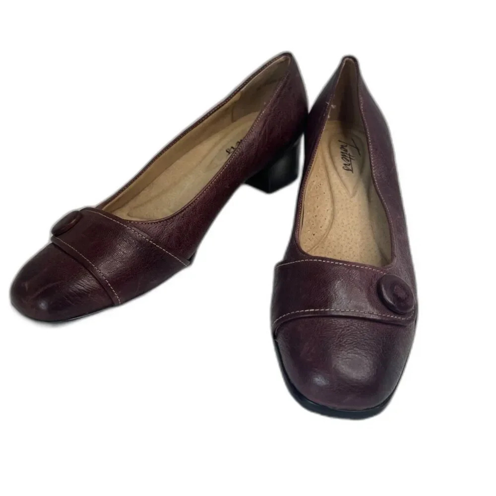 Trotters Burgundy Buckle Strap Slip On Block Heel Loafer Size 8N‎ (Narrow)